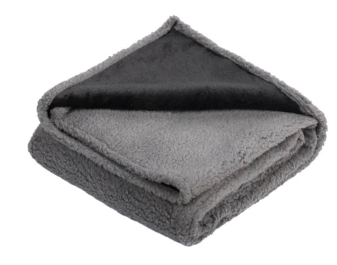 Thick Waterproof Flannel Pet Blanket for Dogs and Cats