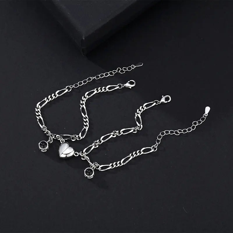 "Couple Bracelet with Simple Projection in 100 Languages"