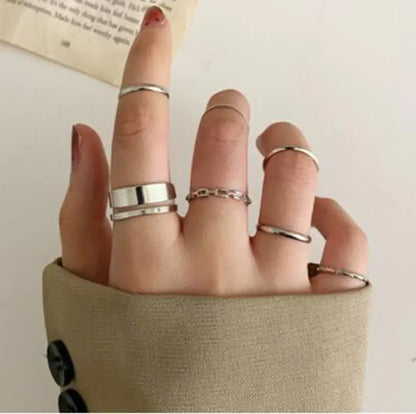 5-Piece Black Joint Snake Ring Set for Fingers