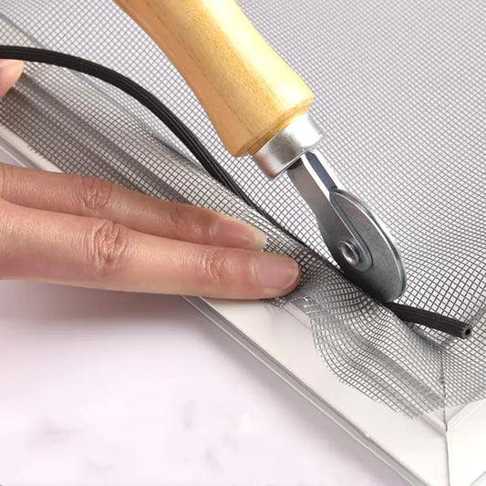 Screen Replacement Tool with Handle and Roller